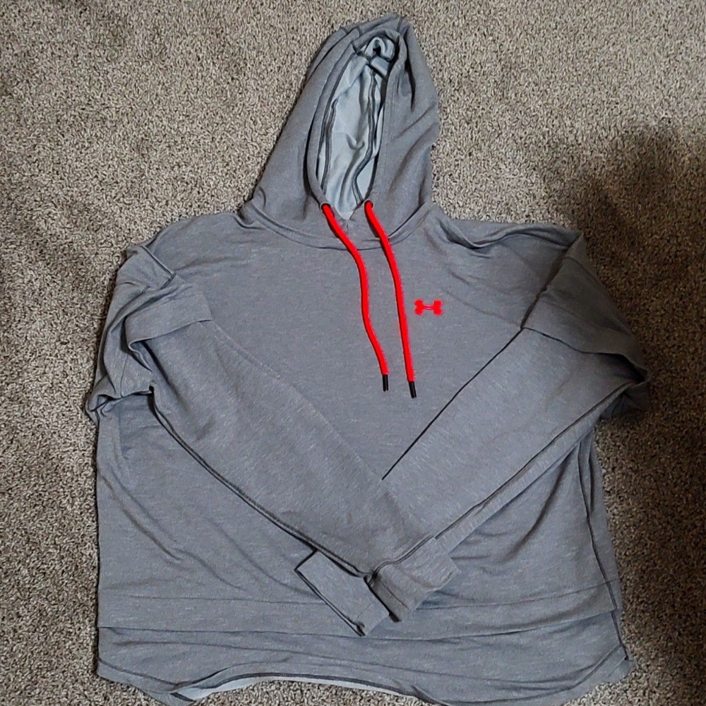 Under Armour sweatshirt